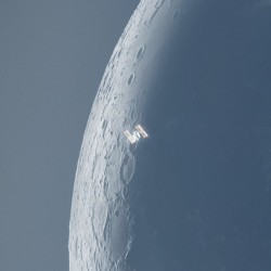 ISS devant la Lune.jpg
