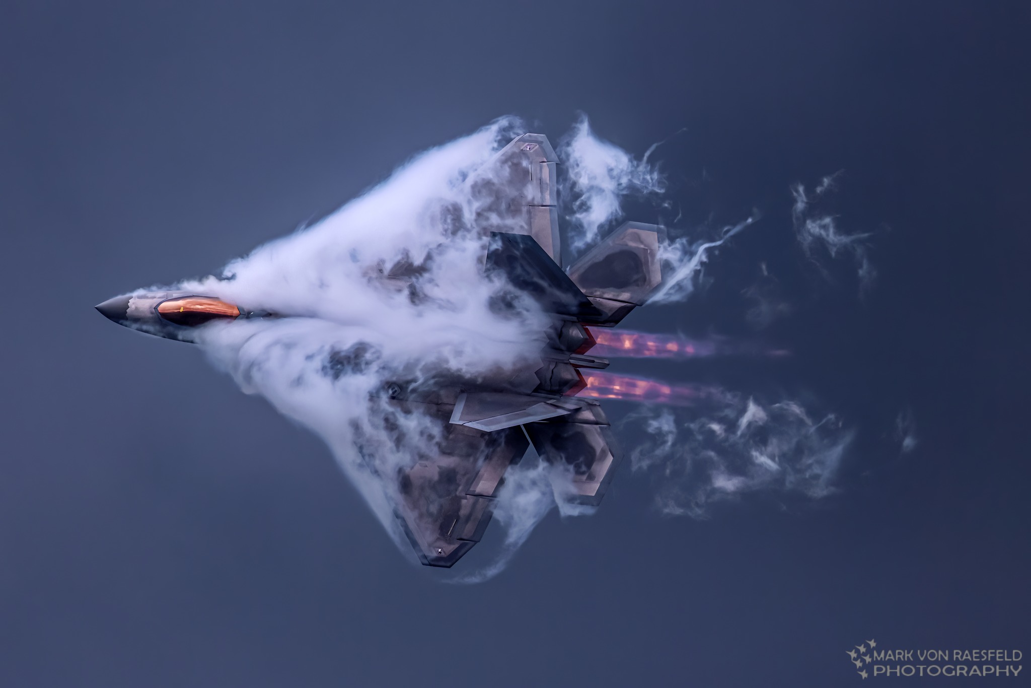 F-22 cloud maker.jpg