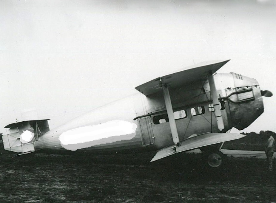 Avionmystère195.jpg